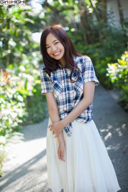 大胸女大学生